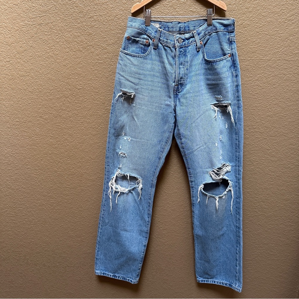 Levi’s 501 Ripped 27x30 Jeans distressed